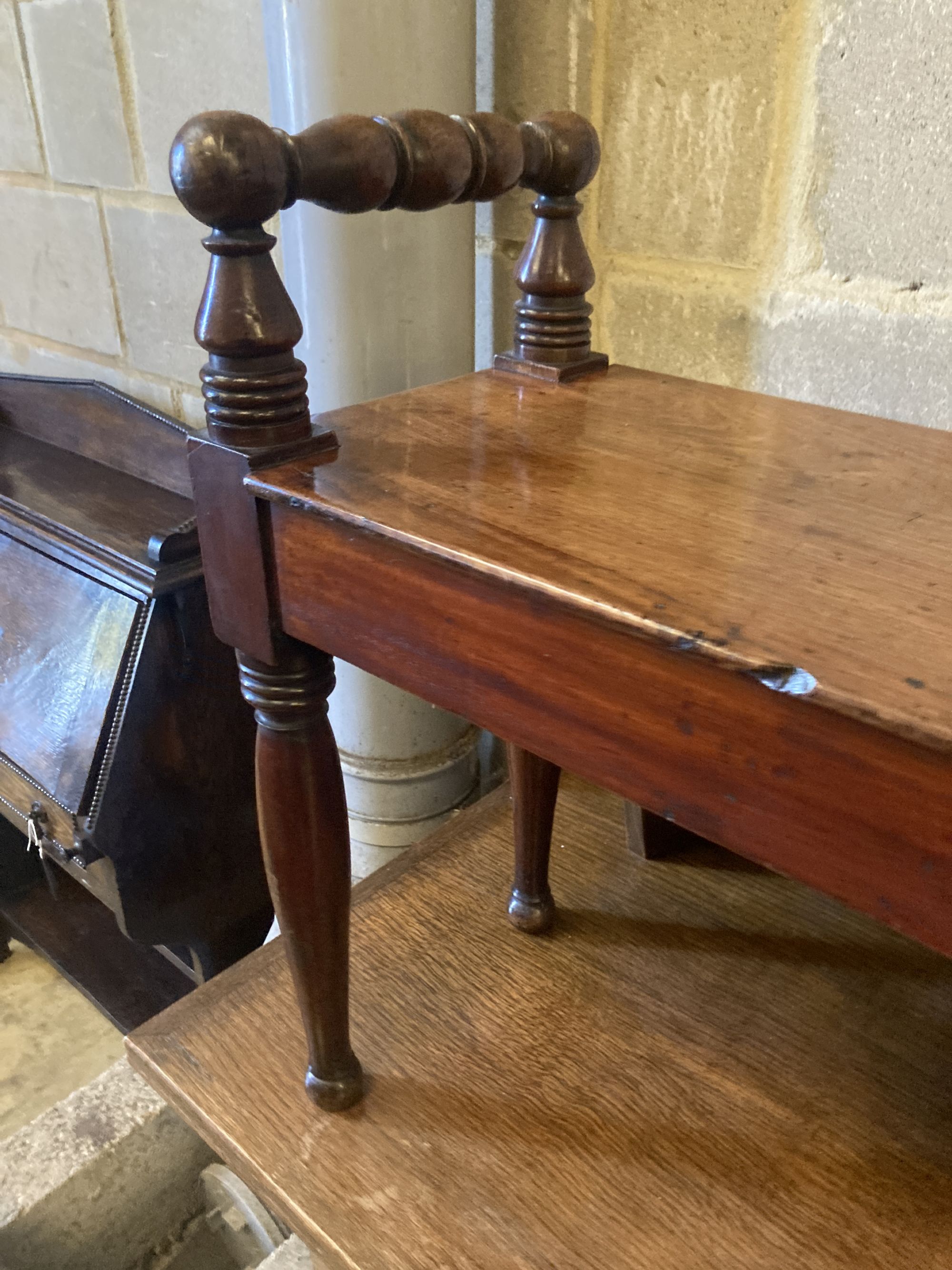 An early Victorian mahogany window seat, width 150cm, depth 28cm, height 60cm